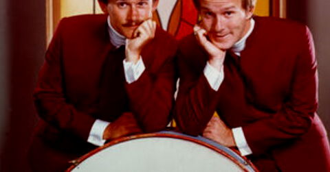 Los 'Smothers Brothers' recibirán el 'Johnny Carson Comedy Legend Award'